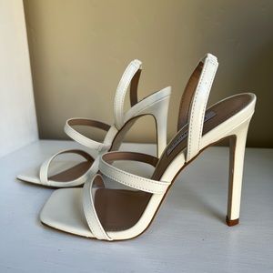 Steve Madden “Grade White” Sandals